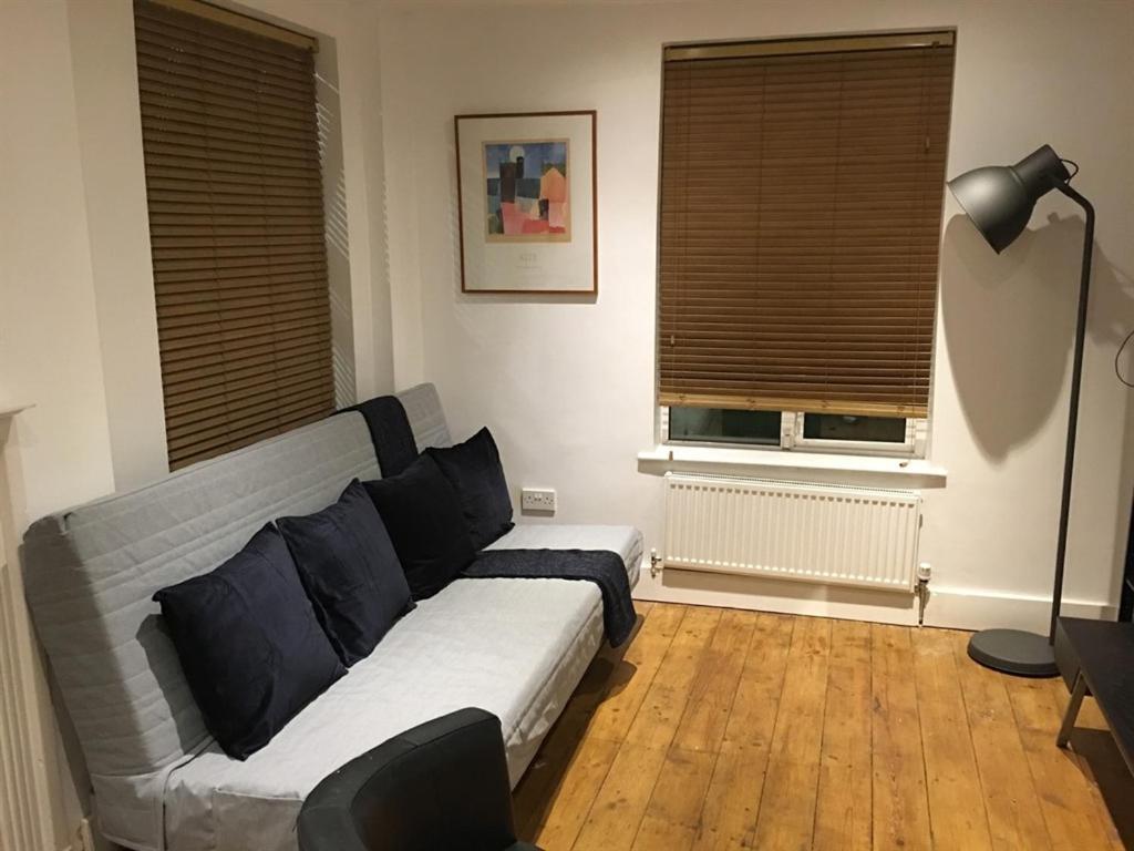 Marble Apartments Effra Court London Room photo